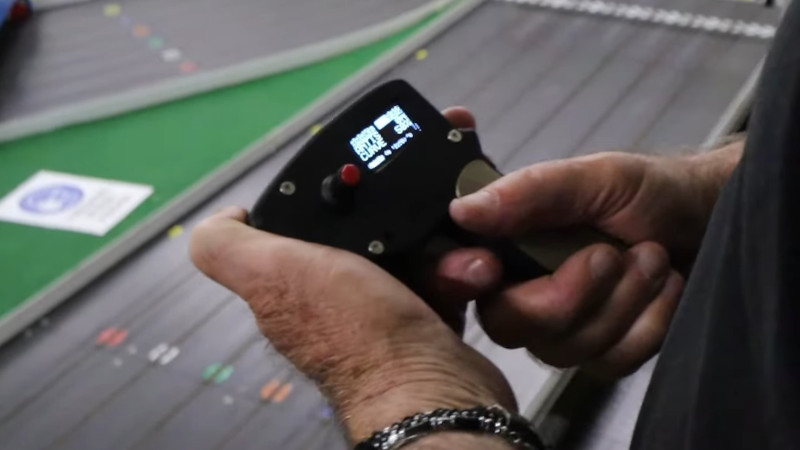 An ESP32 Delivers Perfect Slot Car Control